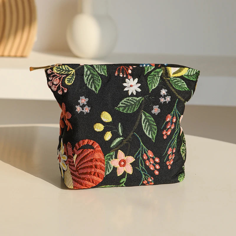 Women's cosmetic bag, black portable large-capacity cosmetics, skin care product storage bag, travel toiletry bag inner tank bag
